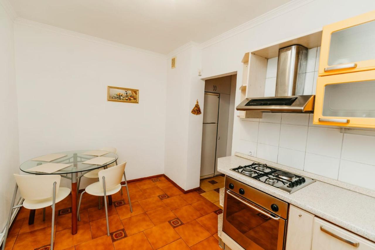 Apartamento Stefan Cel Mare Chisináu Exterior foto